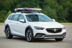 Buick Regal TourX 2017 года (NA)